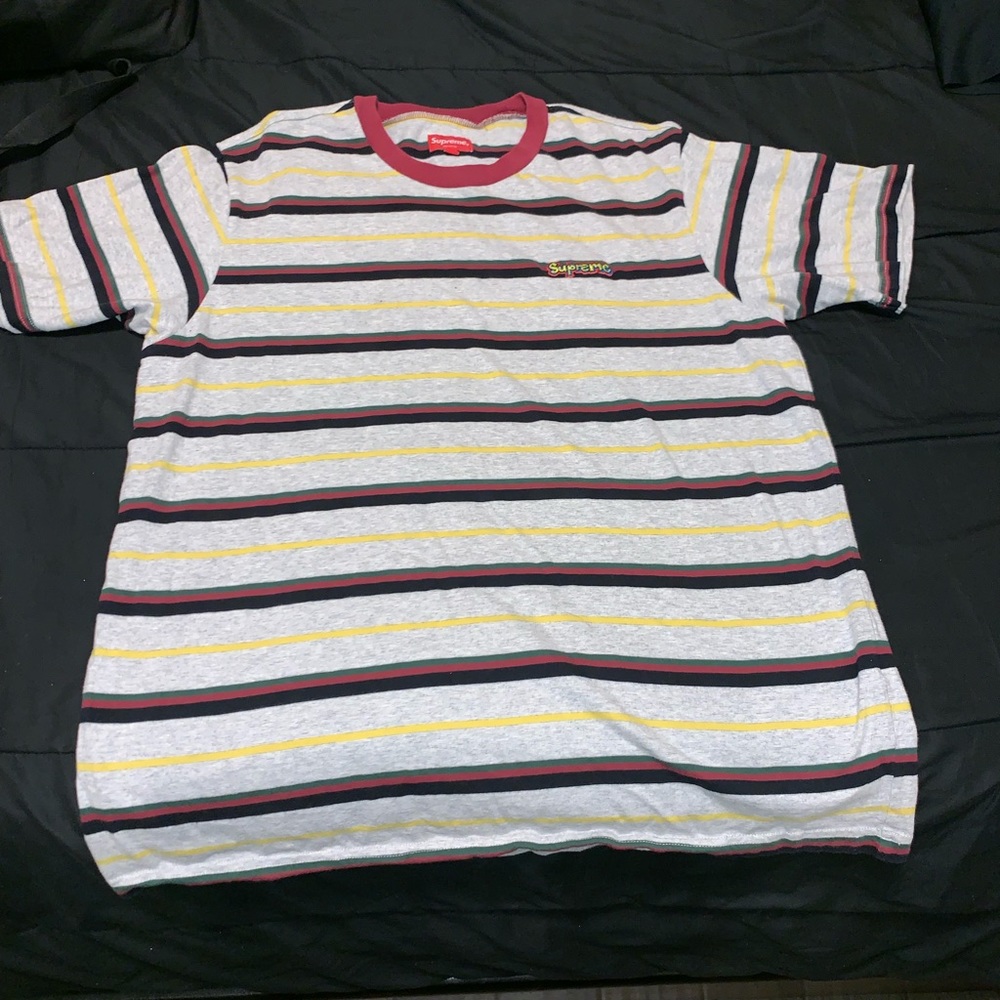 Men’s Supreme shirt